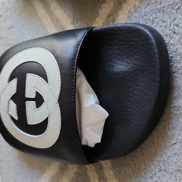 Gently Used Mens Gucci Slides - Picture 5 of 10